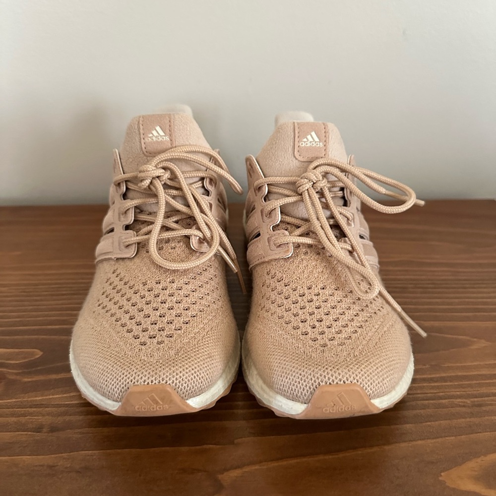 Adidas Ultraboost 1.0 Magic Beige - Picture 3 of 10